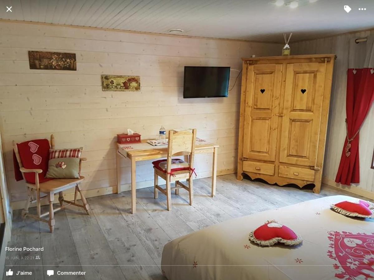 La Ferme De La-Haut B&B Le Haut-du-Them Buitenkant foto